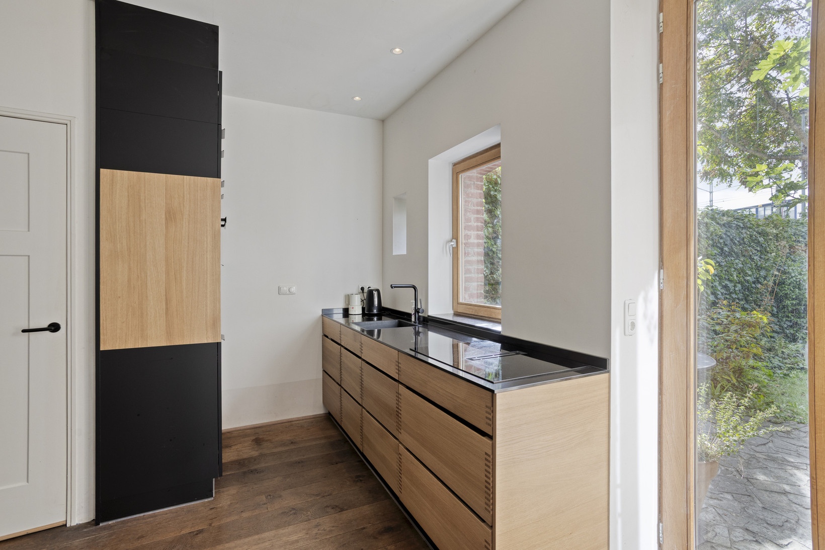 Tussenwoning te koop: heerderweg 8, Maastricht