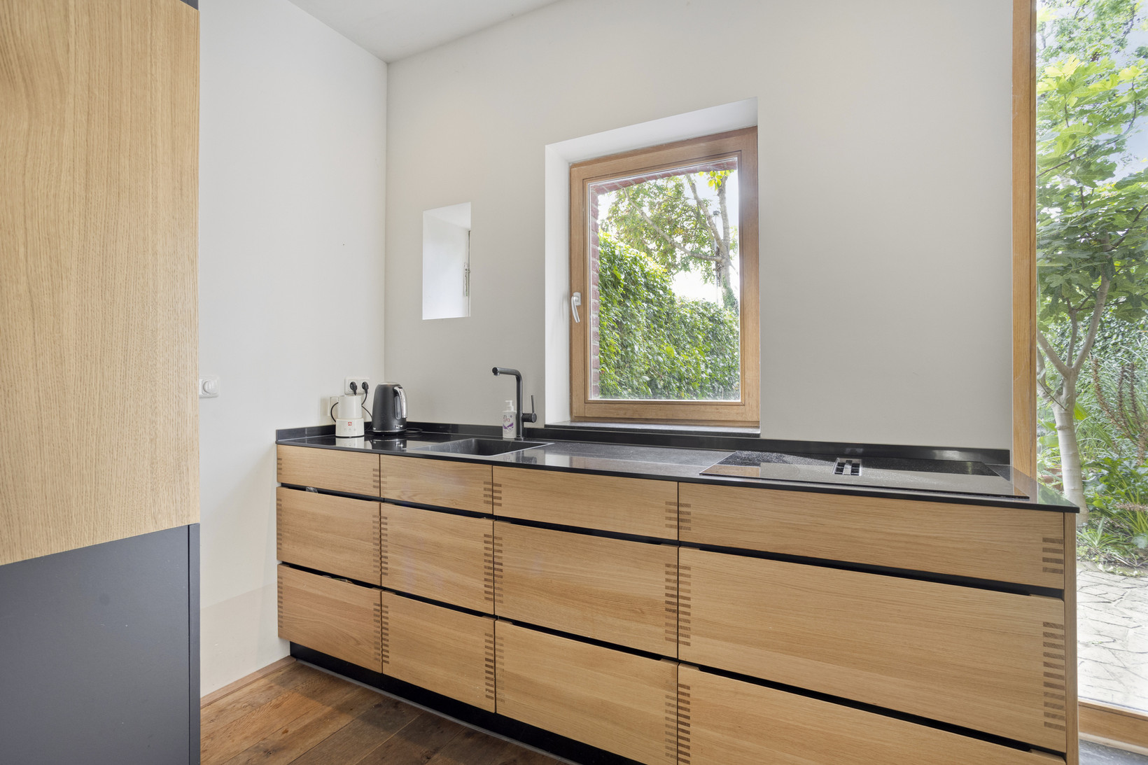 Tussenwoning te koop: heerderweg 8, Maastricht