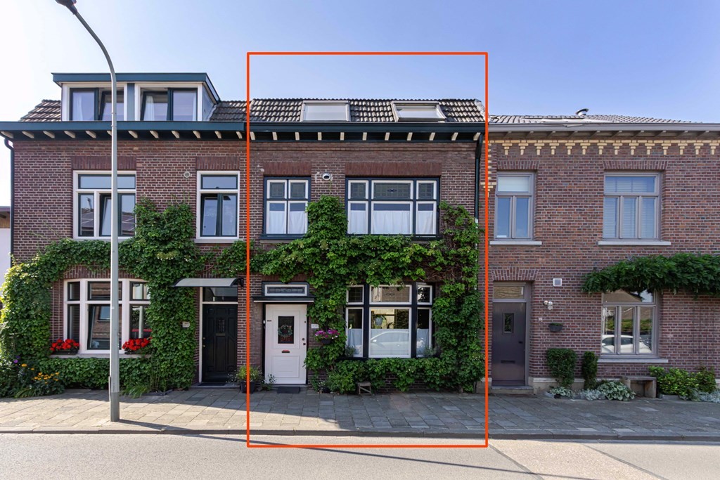 Tussenwoning te koop: Longinastraat 107, Maastricht