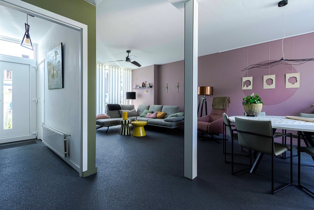 Tussenwoning te koop: Hélène Schoenmaeckersstraat 13, Maastricht