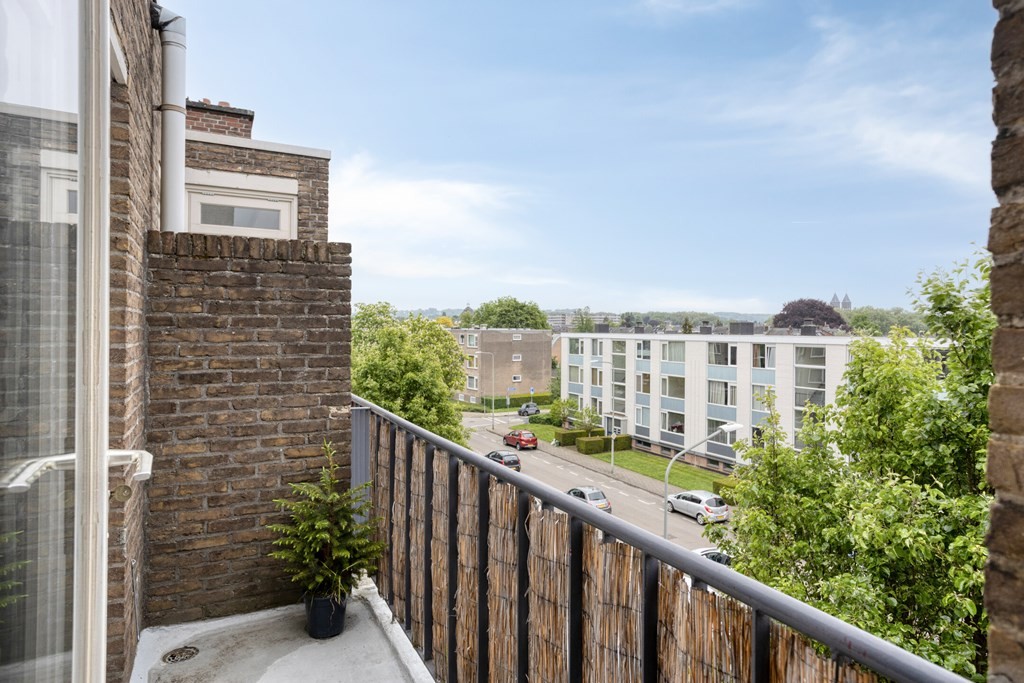 Appartement te koop: Adelbert van Scharnlaan G 44, Maastricht