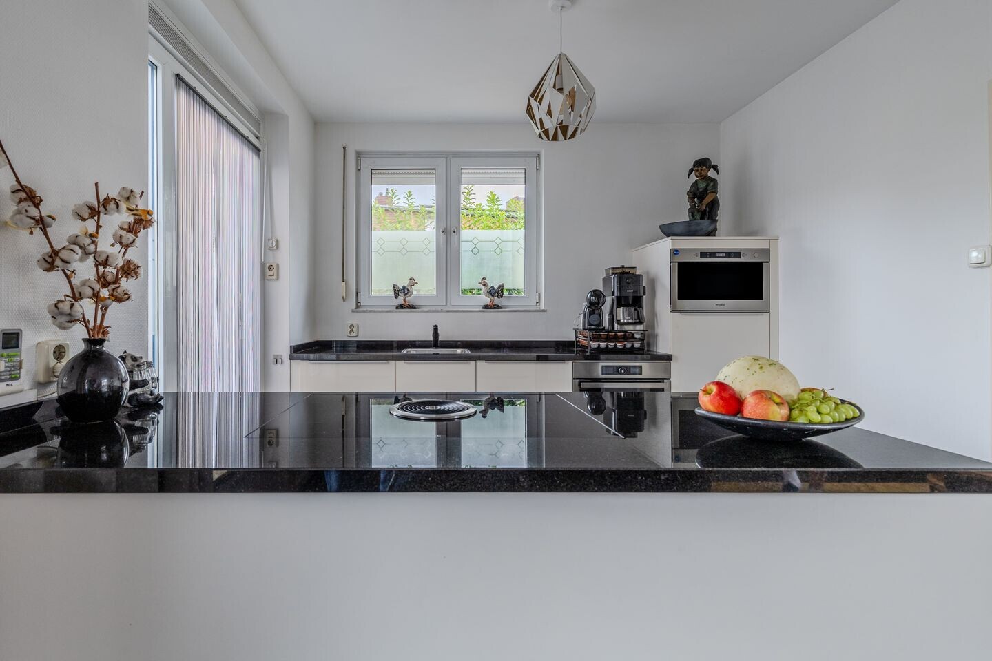 Hoekwoning te koop: Max Planckstraat 9, Maastricht