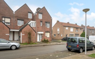Aan het Val. 23-B