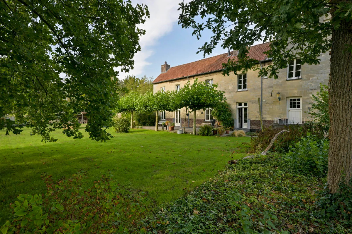 Hoekwoning te koop: Tussen de Bruggen 6, Meerssen
