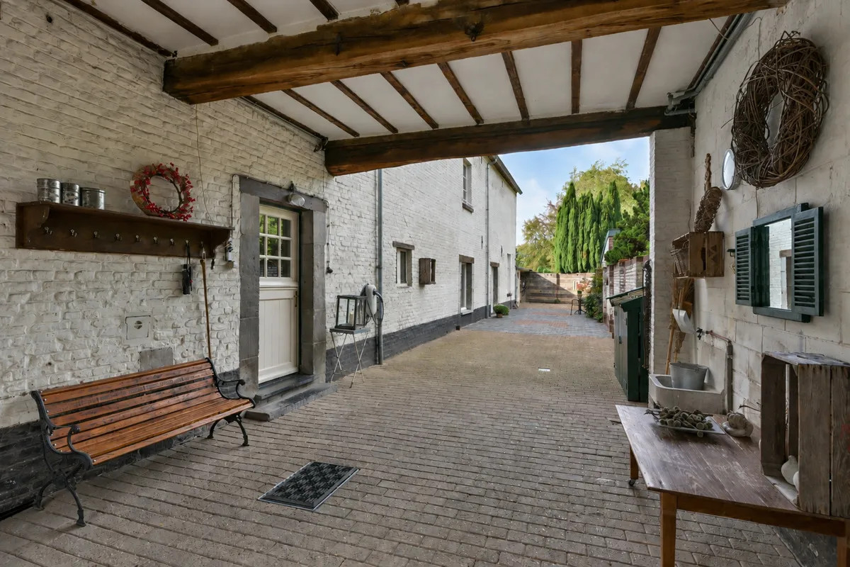 Hoekwoning te koop: Tussen de Bruggen 6, Meerssen