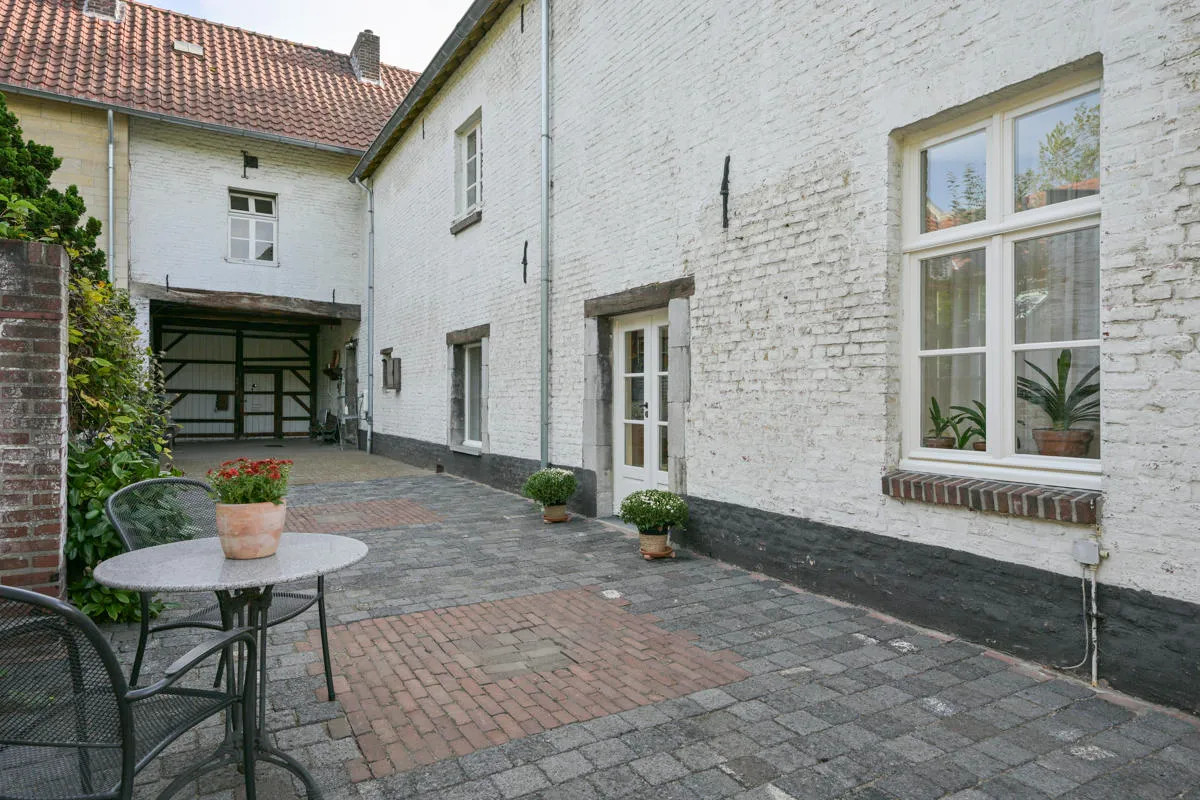 Hoekwoning te koop: Tussen de Bruggen 6, Meerssen