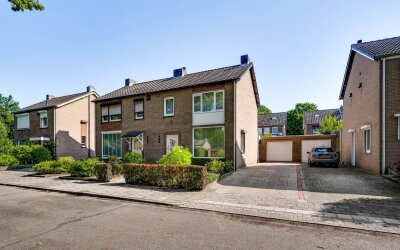 Burgemeester Dohmenstraat 28
