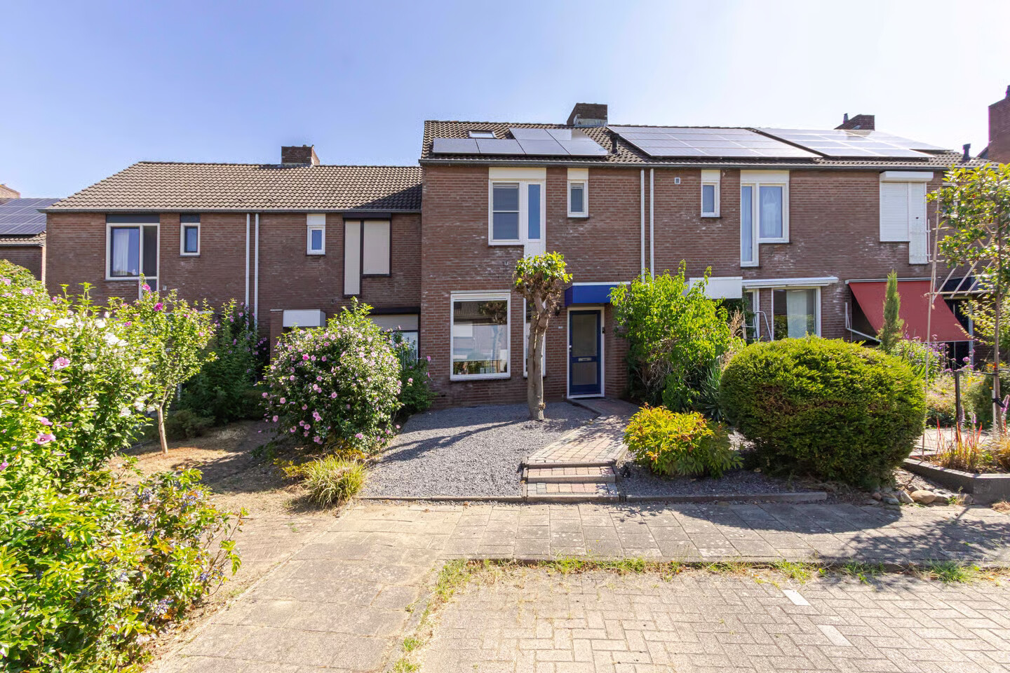 Tussenwoning te koop: Prins Clauslaan 15A, Bunde