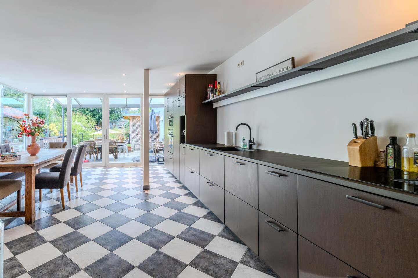 Appartement te koop: Rijksweg 193, Gronsveld