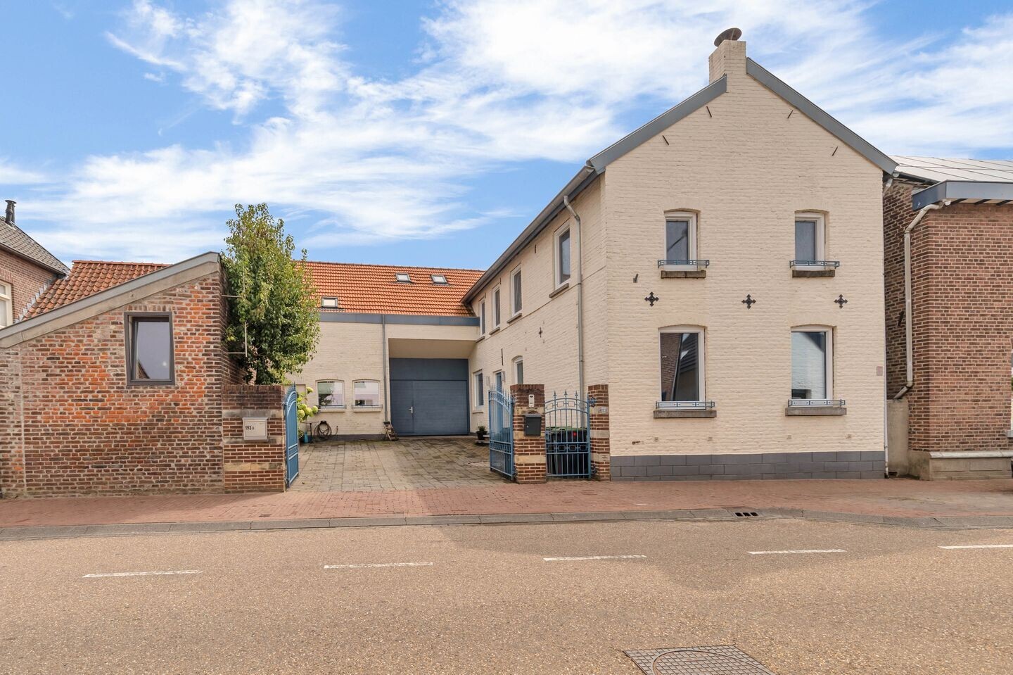 Appartement te koop: Rijksweg 193, Gronsveld