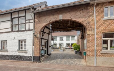 Dorpstraat 10