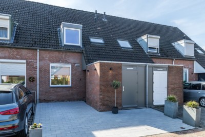 Burgemeester Beckersstraat 8
