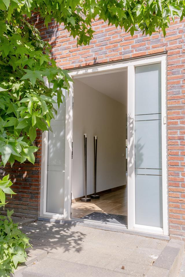 Twee-onder-één-kap te koop: Dorpsstraat 8, Cadier En Keer