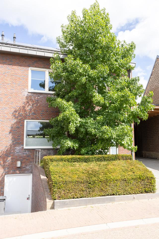 Twee-onder-één-kap te koop: Dorpsstraat 8, Cadier En Keer