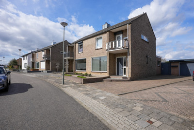 van Pletten. 23