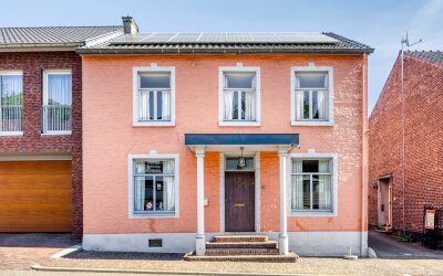 Dorpsstraat 18