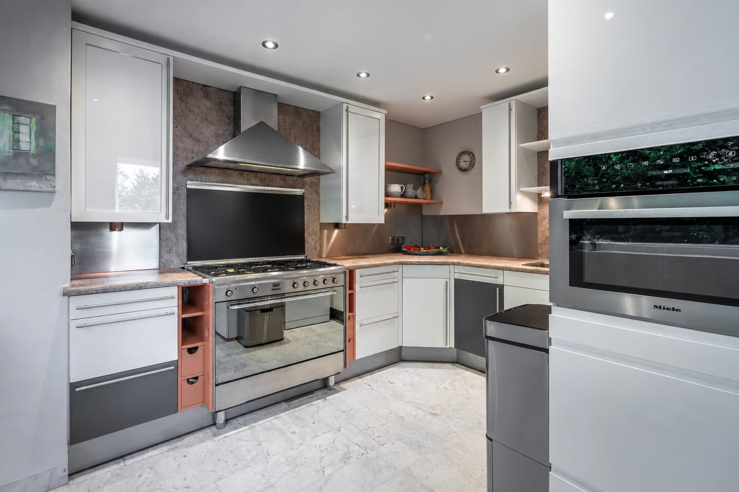 Vrijstaande woning te koop: Grachtstraat 10, Eys