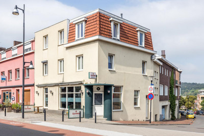 Maastrichte. 87