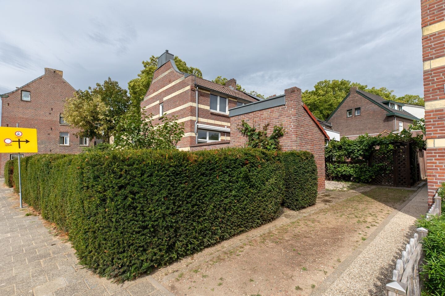 Hoekwoning te koop: van Caldenborghsweg 8, Valkenburg