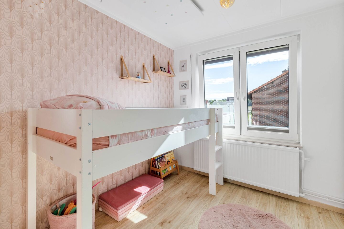 Hoekwoning te koop: Sint Gerlachplein 2, Valkenburg