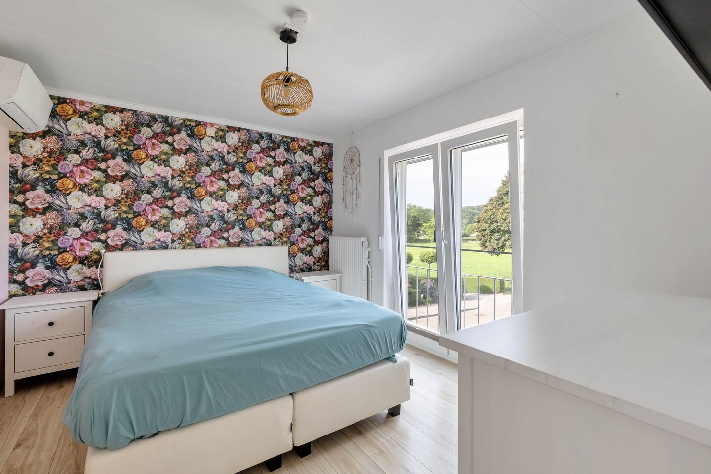 Hoekwoning te koop: Sint Gerlachplein 2, Valkenburg
