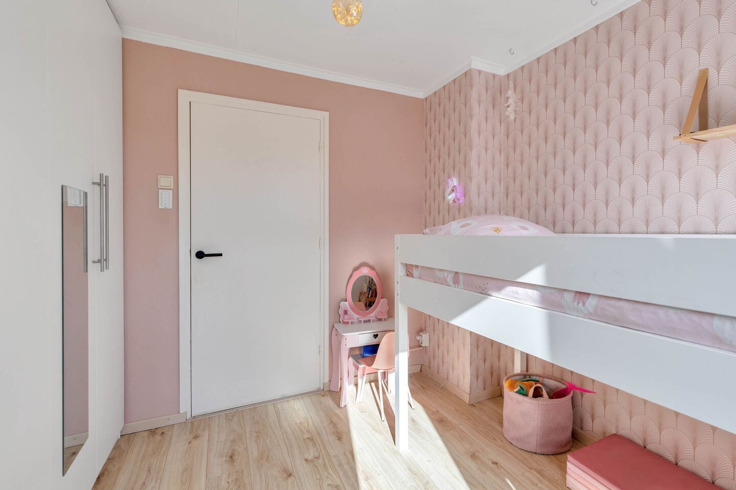 Hoekwoning te koop: Sint Gerlachplein 2, Valkenburg