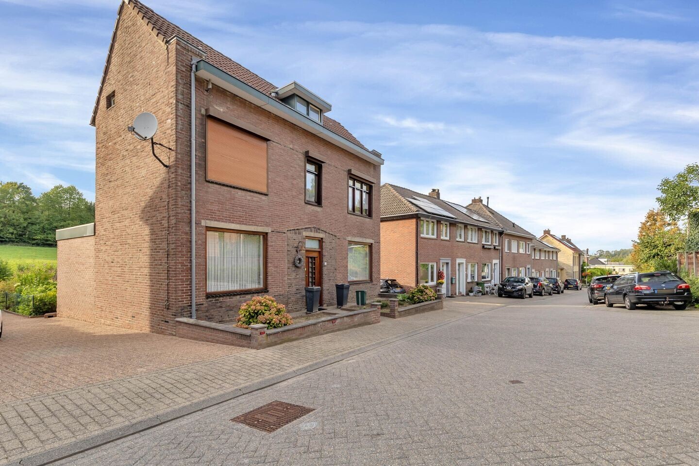 Vrijstaande woning te koop: Grachtstraat 86, Schin Op Geul
