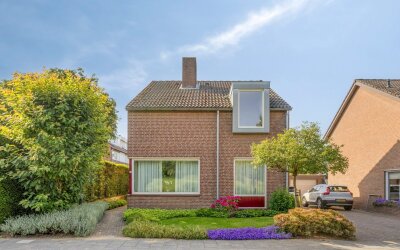 Spoorstraat 30