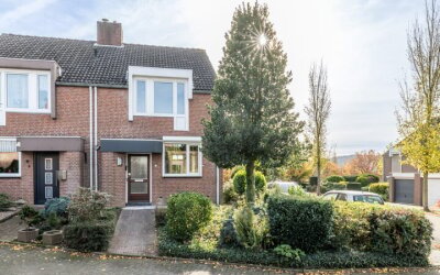 Burg. Baron van Hövellstraat 1