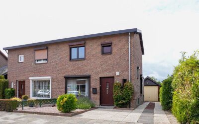 Pastoor Pendersstraat 13