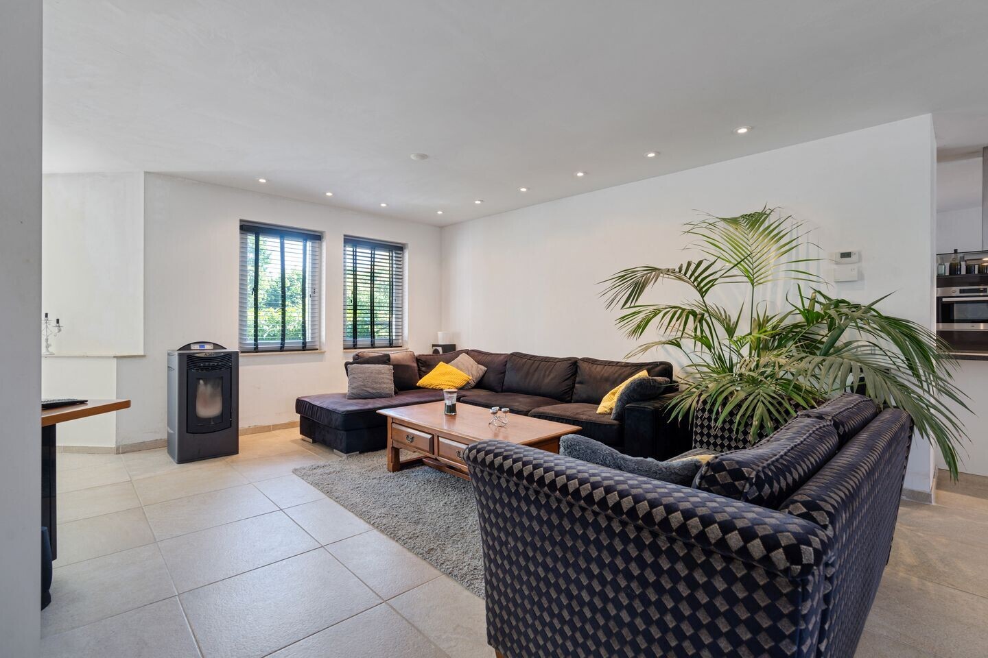 Tussenwoning te koop: Mgr. Brulsstraat 11, Hulsberg