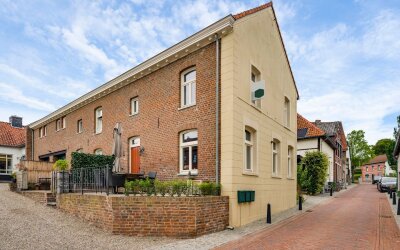 Mgr. Brulsstraat 18