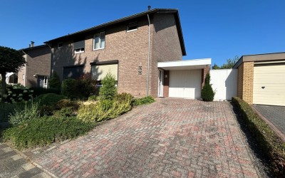 Burg. à Campostraat 2