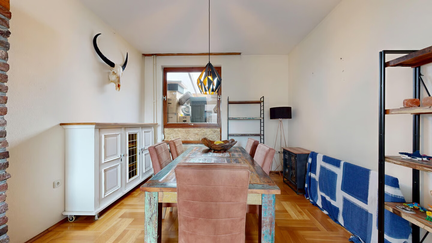Tussenwoning te koop: Kleine Voortstraat 10, Landgraaf