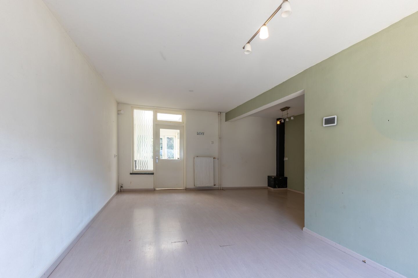 Tussenwoning te koop: Prins Bernhardstraat 8, Landgraaf