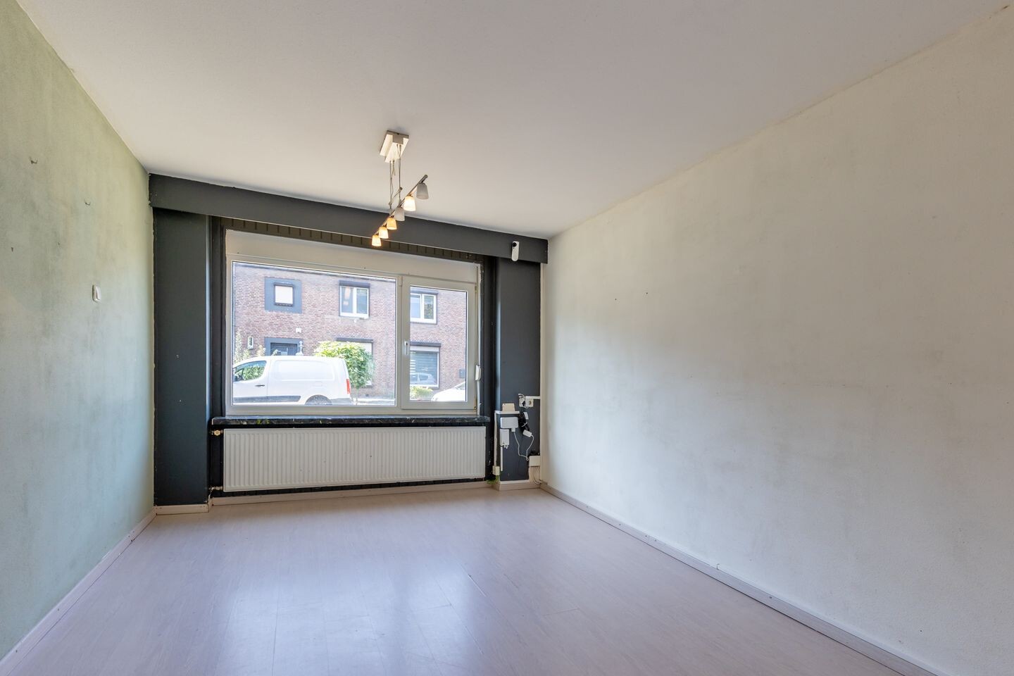 Tussenwoning te koop: Prins Bernhardstraat 8, Landgraaf