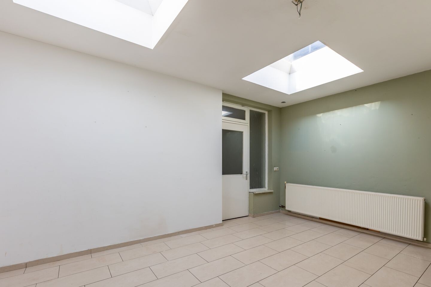 Tussenwoning te koop: Prins Bernhardstraat 8, Landgraaf