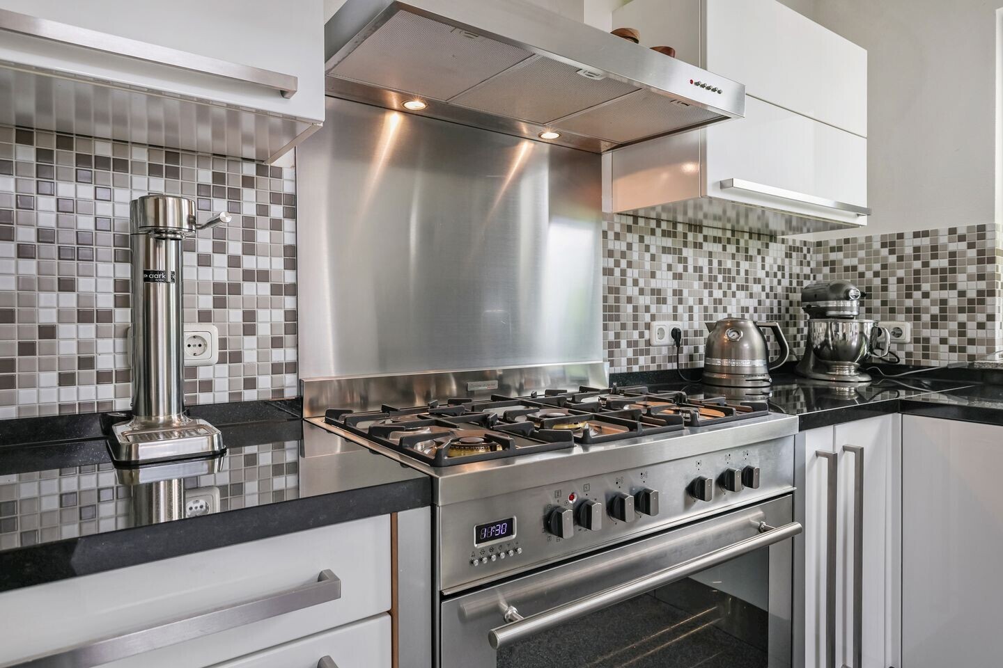 Hoekwoning te koop: Margrietstraat 65, Landgraaf