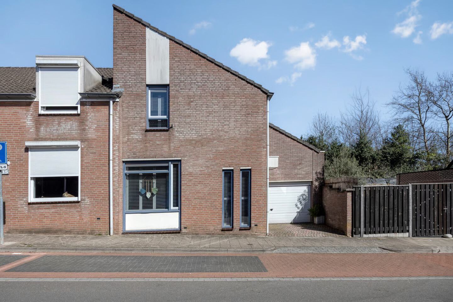 Hoekwoning te koop: Kerkstraat 115A, Landgraaf