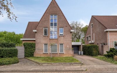 Mies van der Rohestraat 16