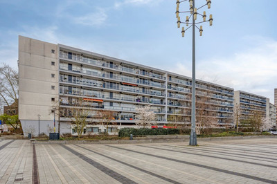 Burg. van Grunsvenplein 89