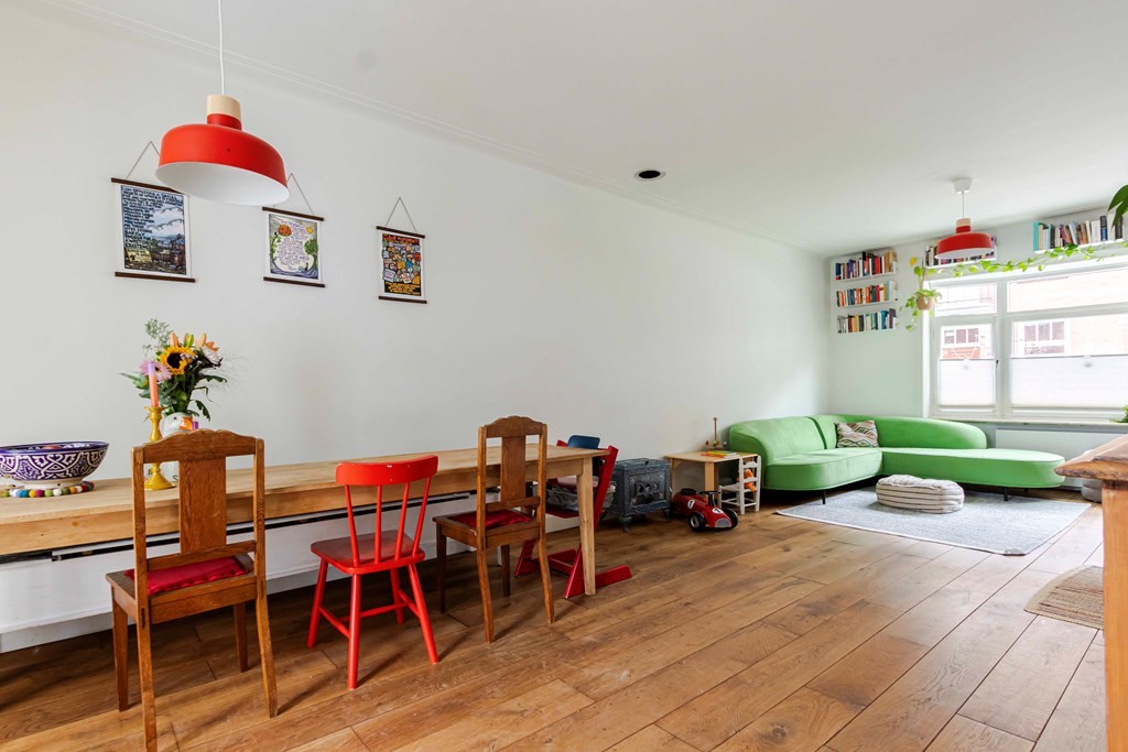 Tussenwoning te koop: Ambachtsstraat 15, Heerlen