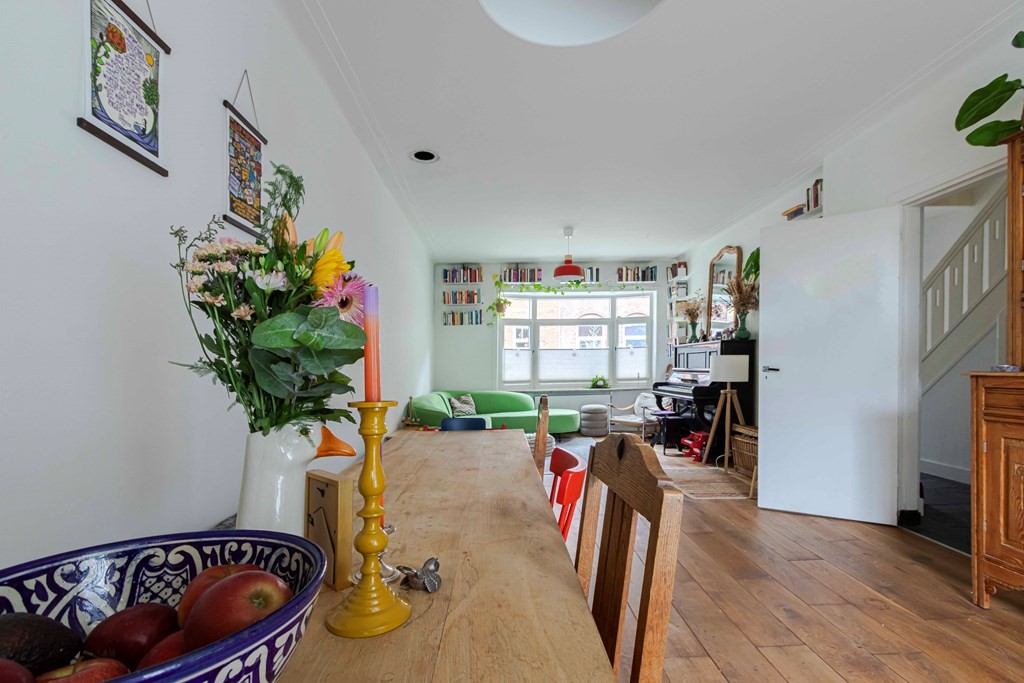 Tussenwoning te koop: Ambachtsstraat 15, Heerlen