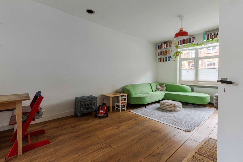 Tussenwoning te koop: Ambachtsstraat 15, Heerlen