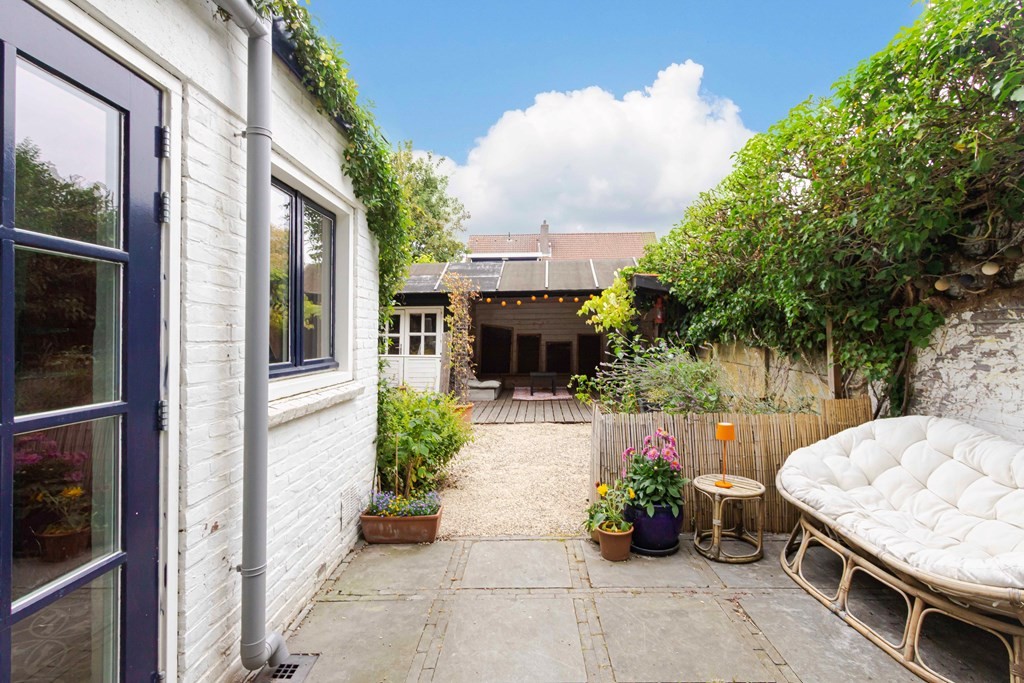 Tussenwoning te koop: Ambachtsstraat 15, Heerlen