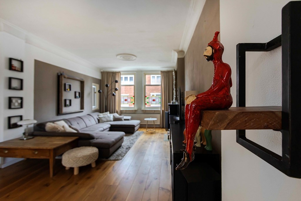 Tussenwoning te koop: Ambachtsstraat 28, Heerlen