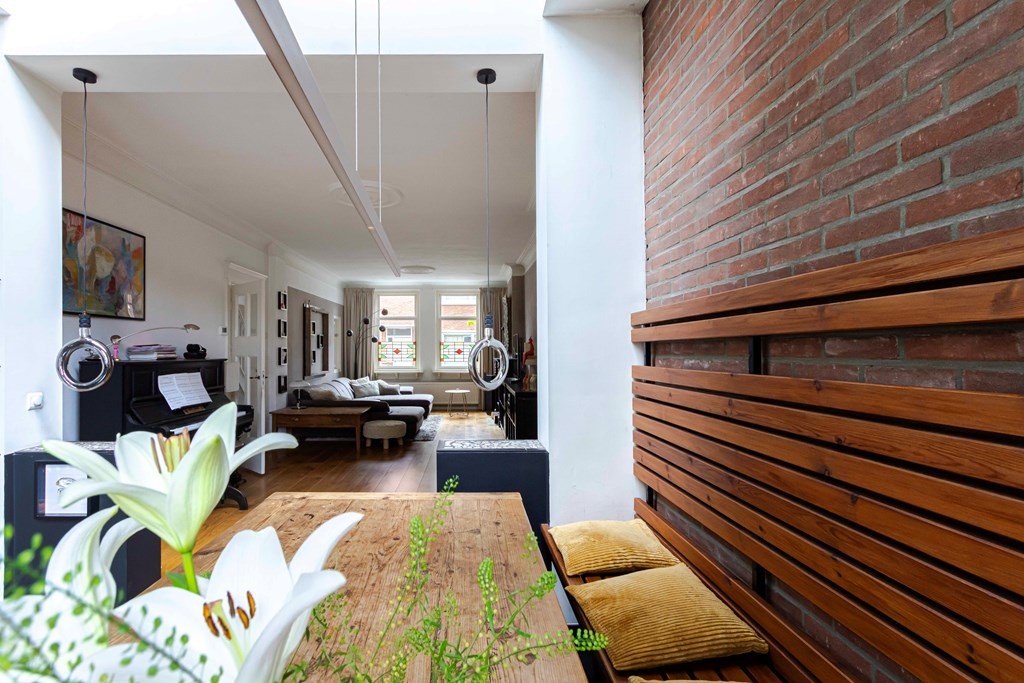 Tussenwoning te koop: Ambachtsstraat 28, Heerlen