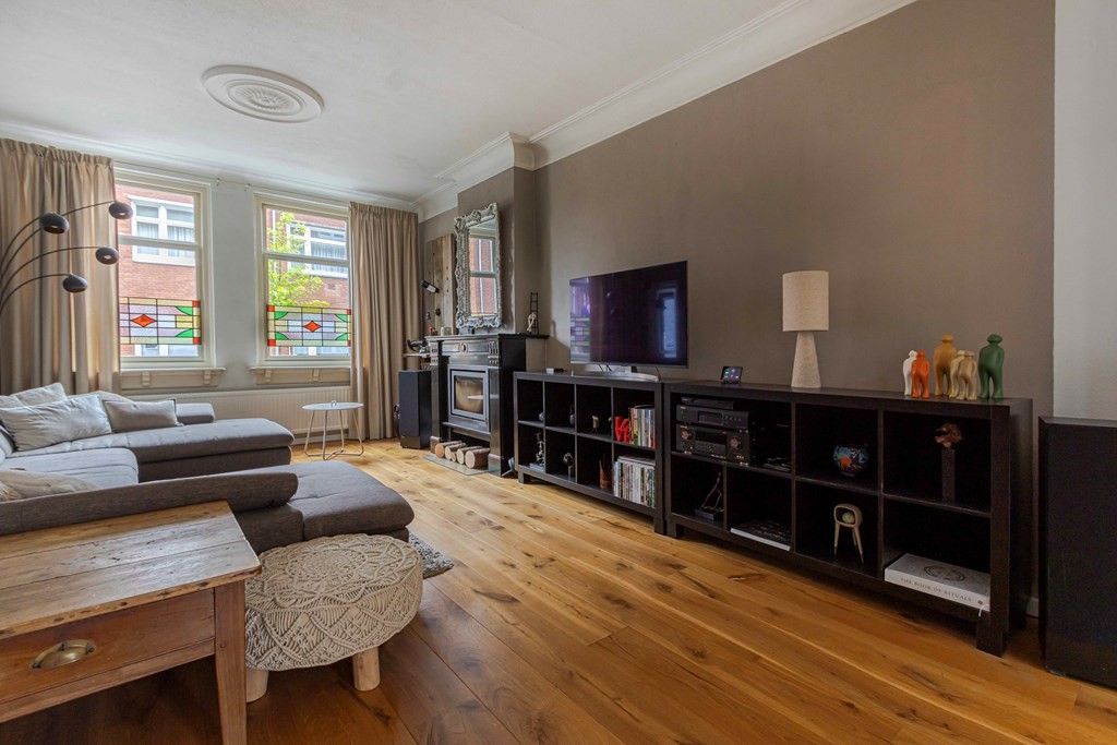 Tussenwoning te koop: Ambachtsstraat 28, Heerlen