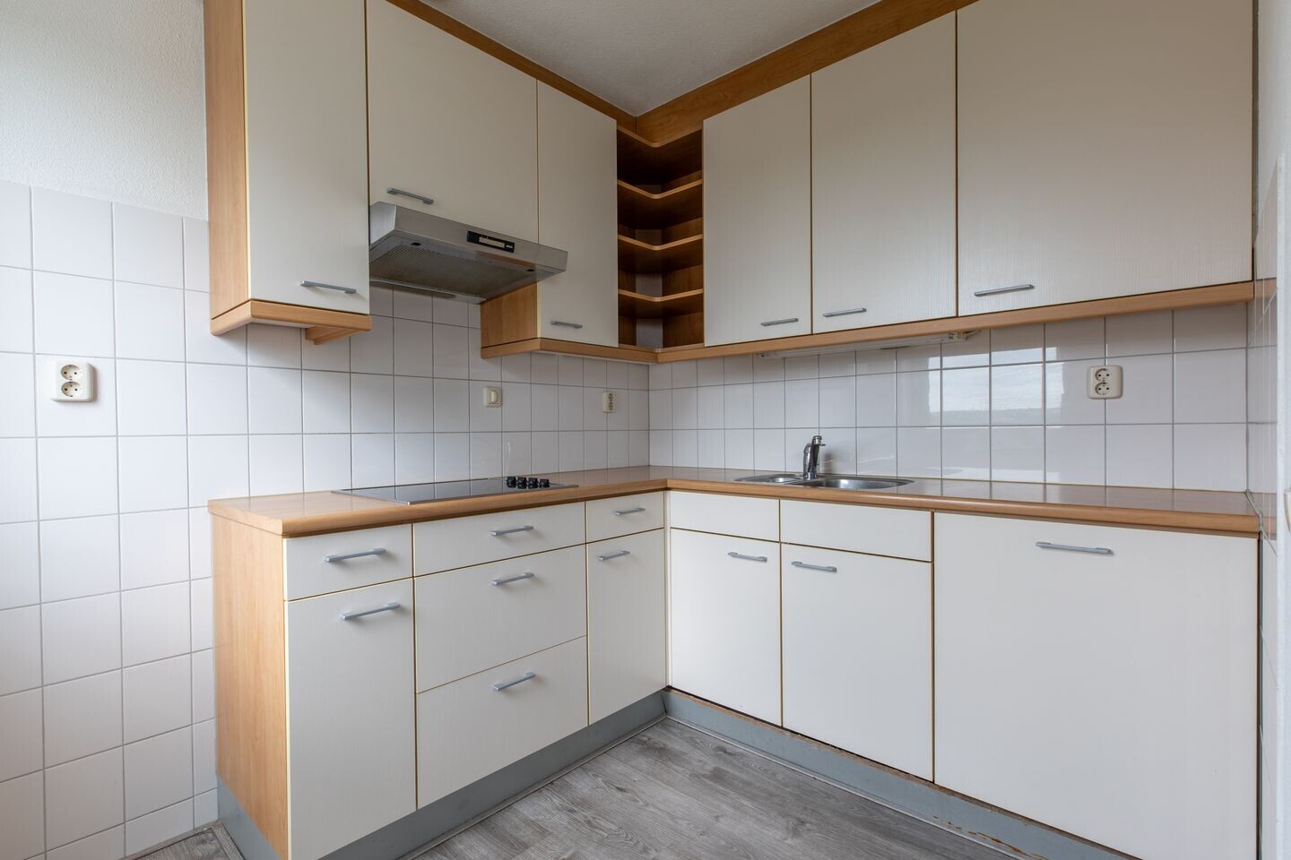 Appartement te koop: De Heugden 370, Heerlen