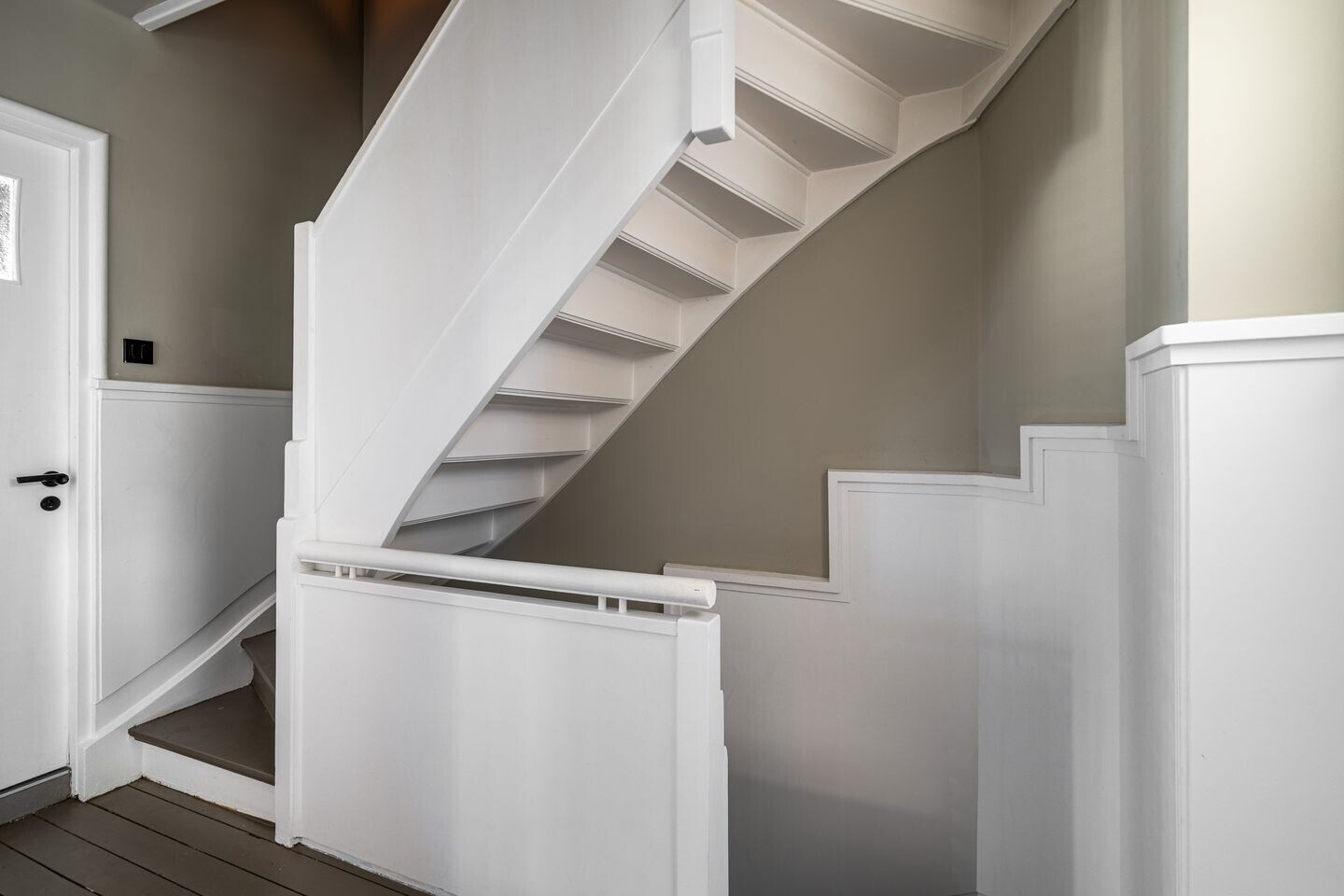 Tussenwoning te koop: Nobelstraat 53, Heerlen